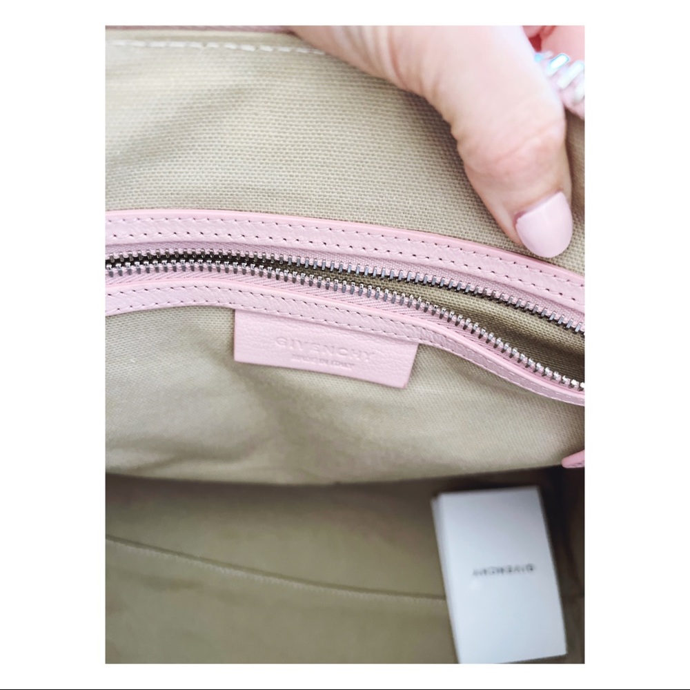 Givenchy medium Antigona bag in pink. - Picture 14 of 16